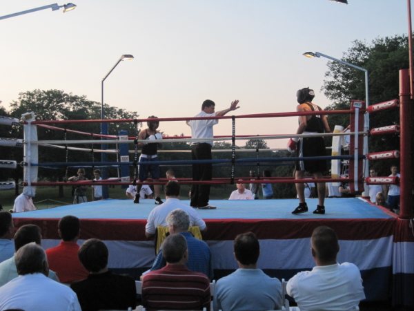 chicagoboxingclubfightnightpic1.jpg